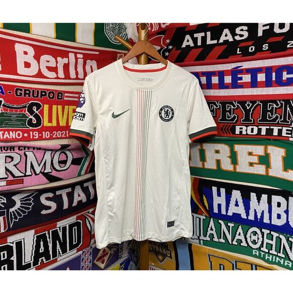 Chelsea | Men’s Medium Away Jersey - Picture 6 of 7